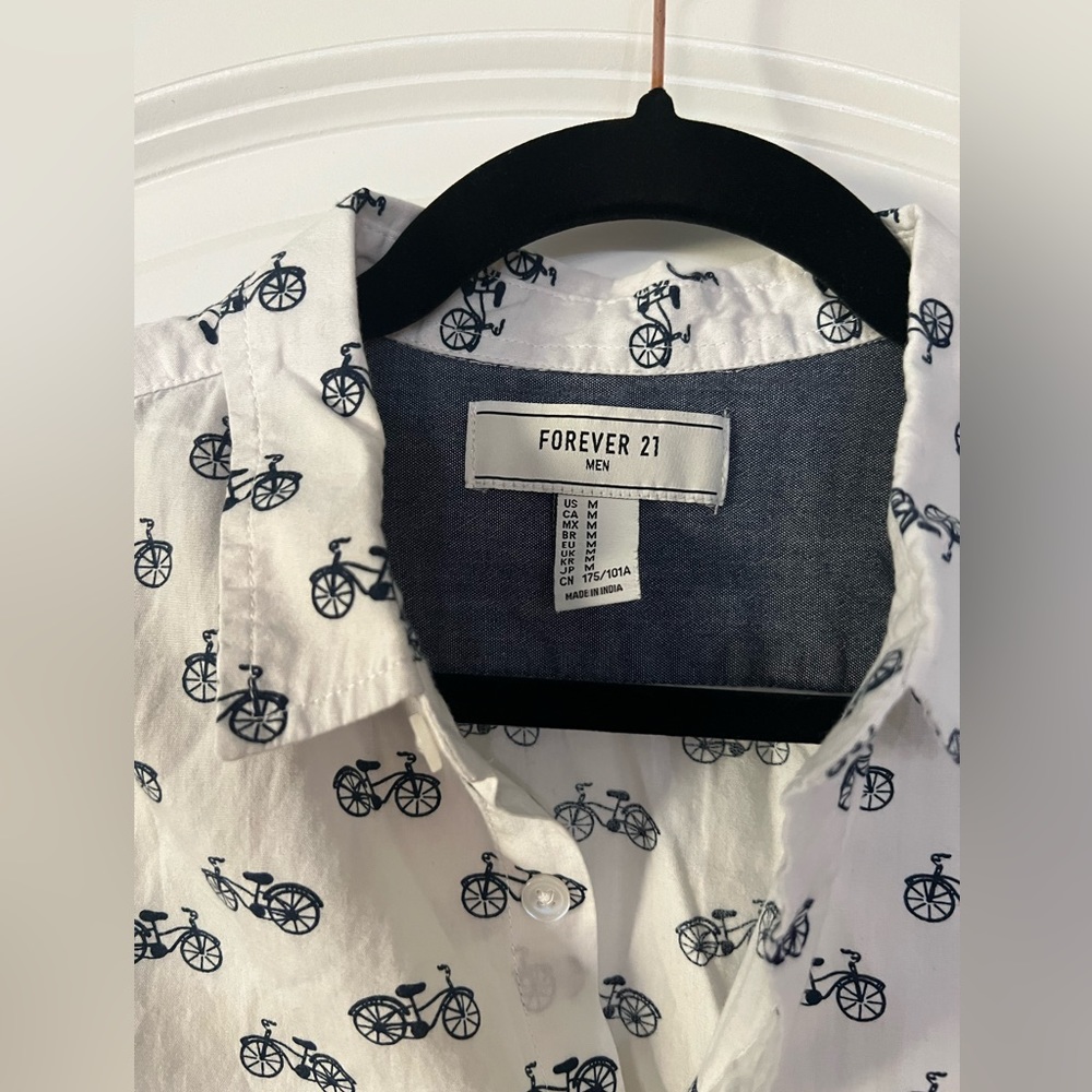 Short sleeve button down - Picture 2 of 4